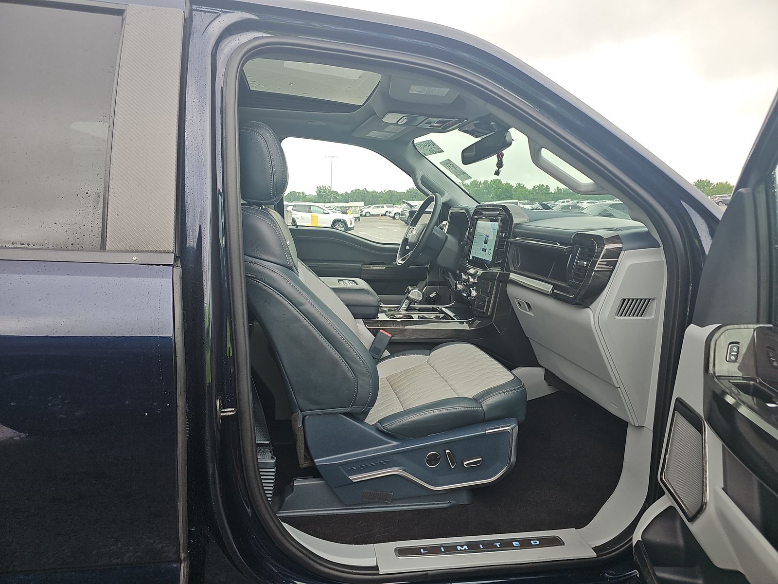 2022 Ford F-150 Hybrid Limited AWD