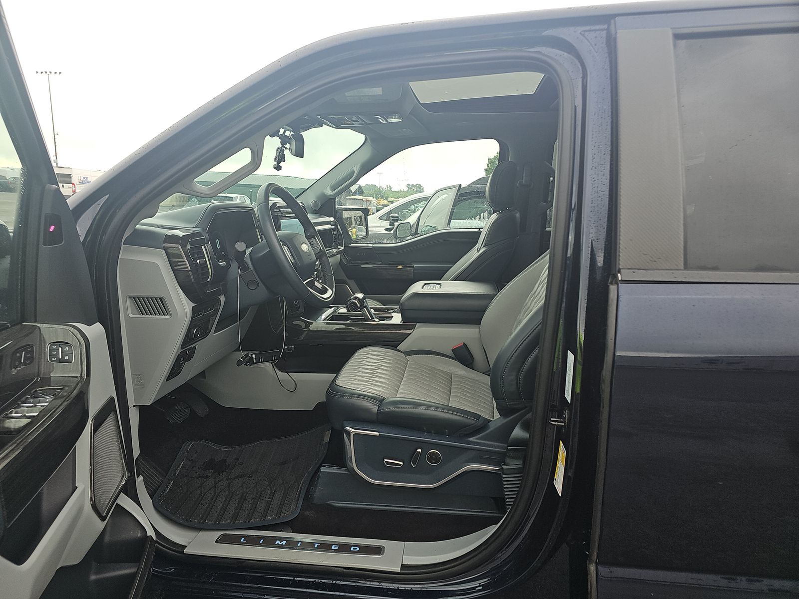 2022 Ford F-150 Hybrid Limited AWD