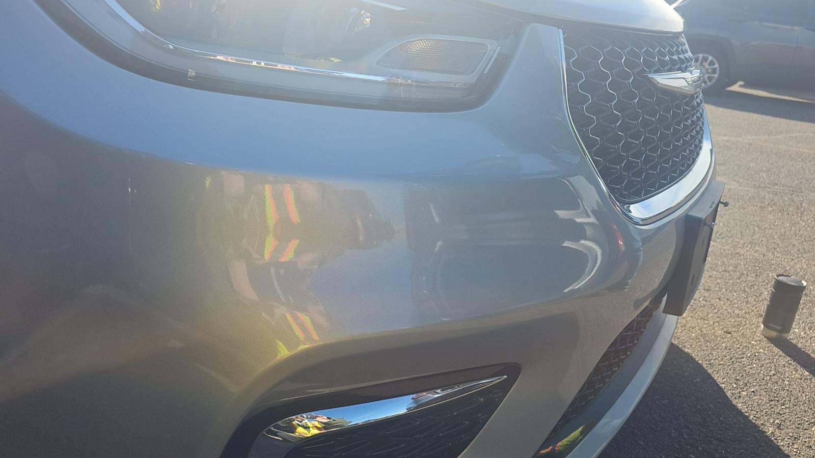 2023 Chrysler Pacifica Touring FWD