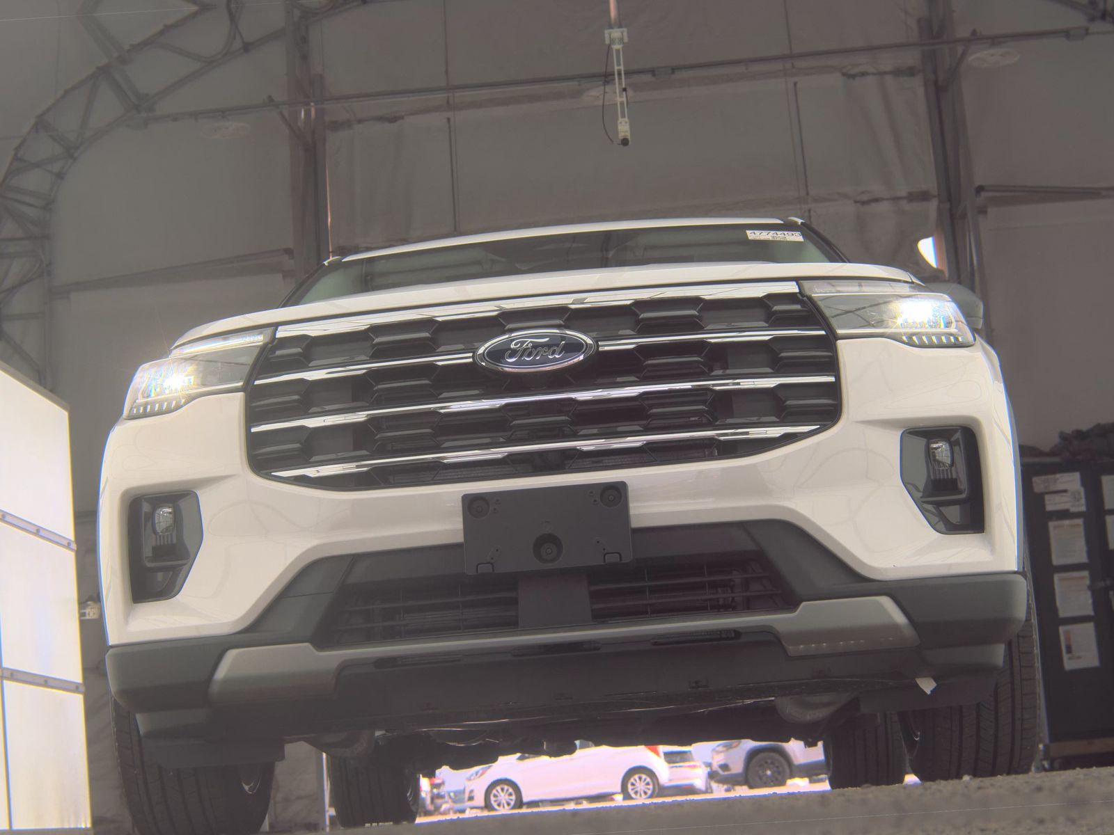 FORD EXPLORER - 4