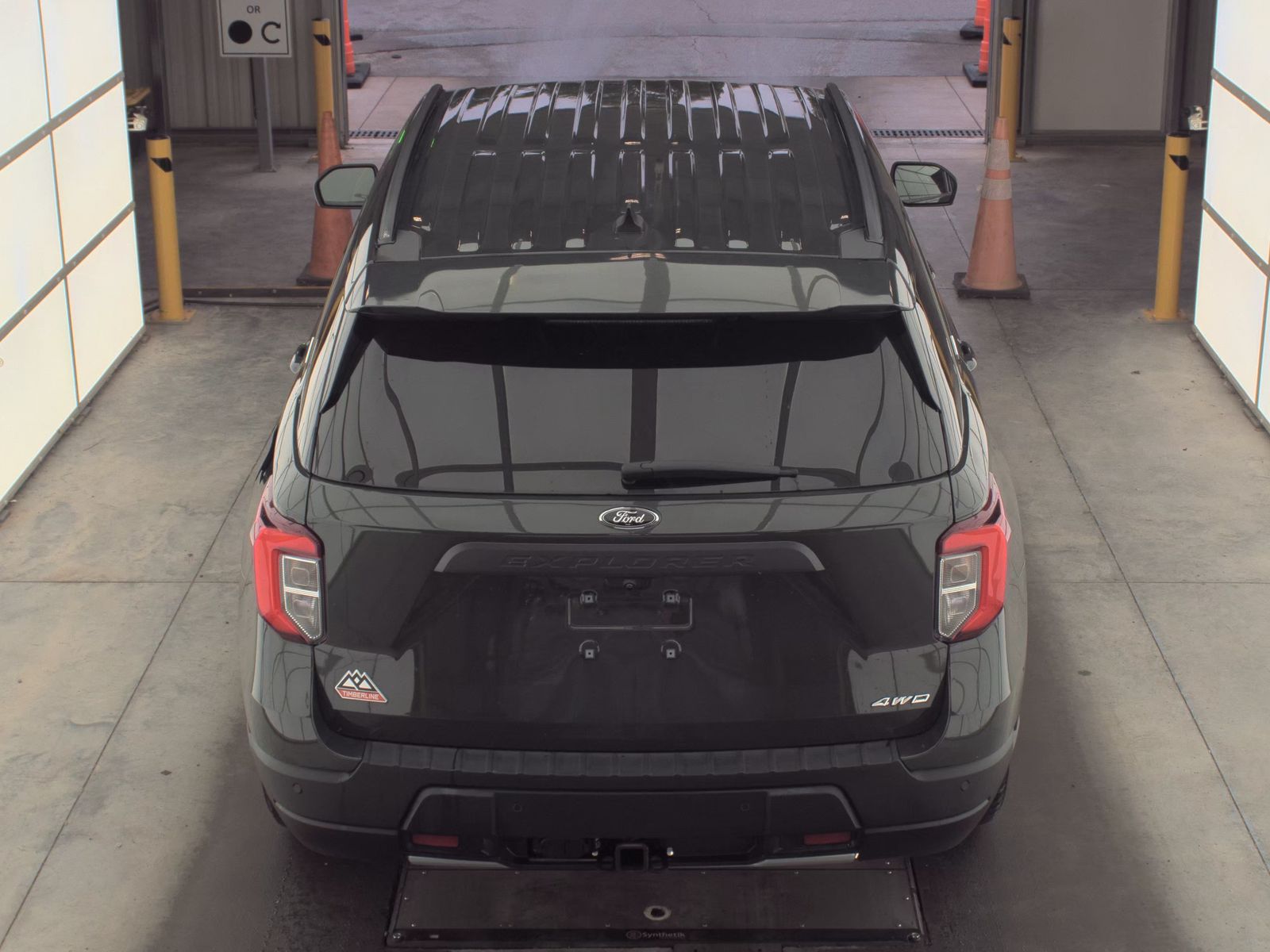 FORD EXPLORER - 7