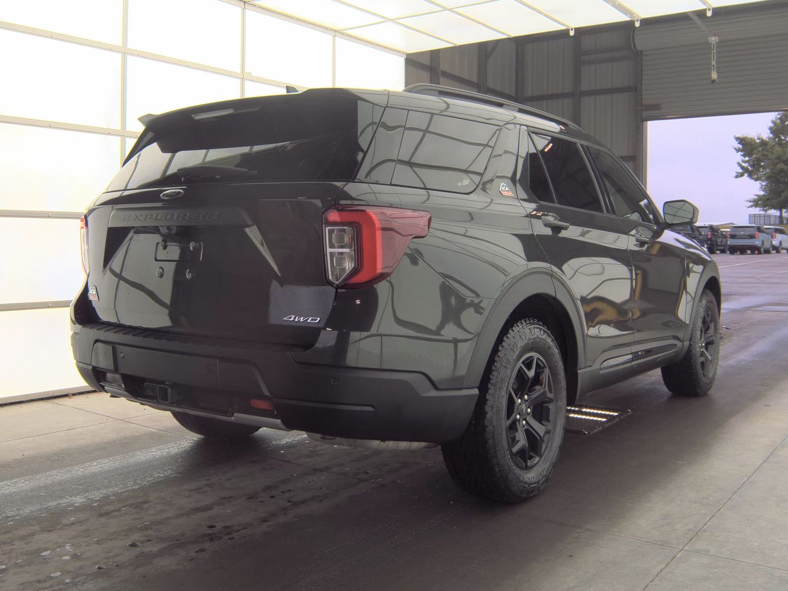 FORD EXPLORER - 6