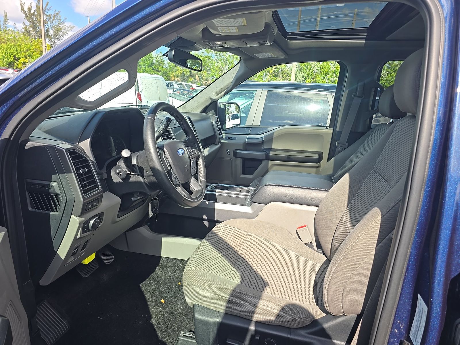 FORD F-150 - 8