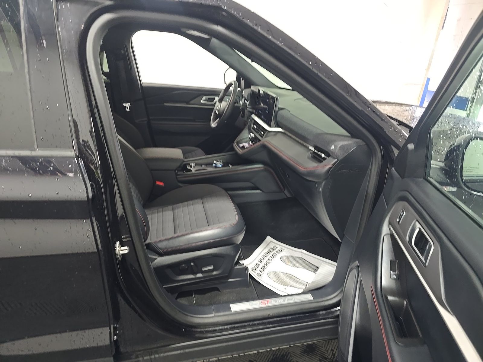 FORD EXPLORER - 9