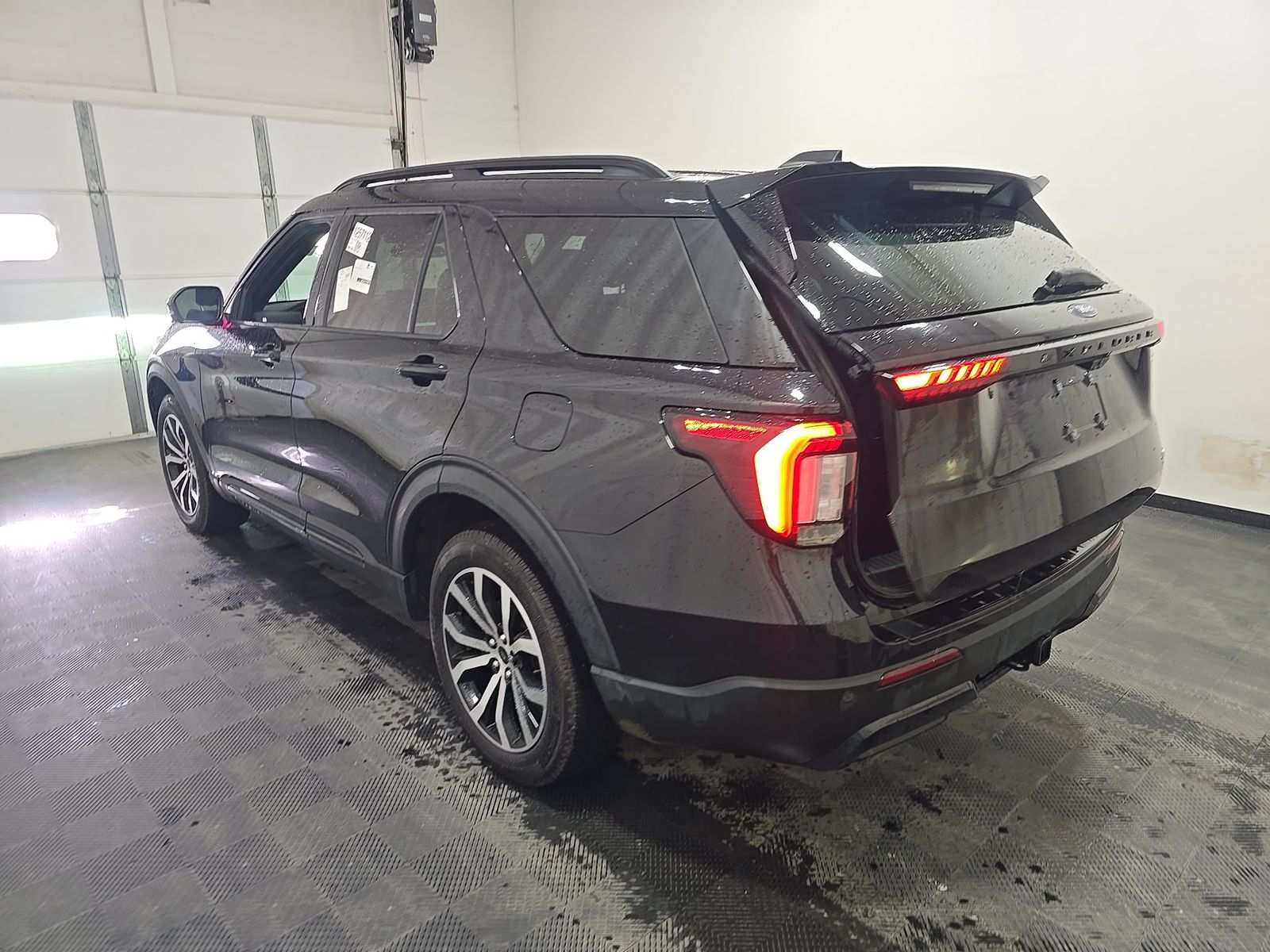 FORD EXPLORER - 7