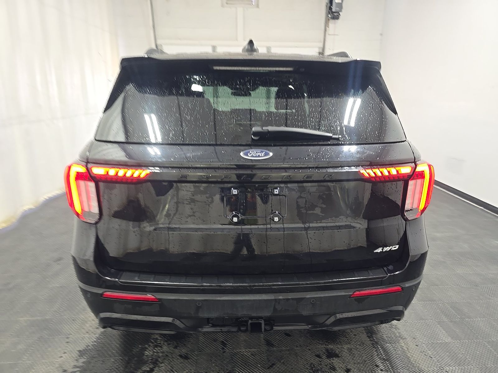 FORD EXPLORER - 6