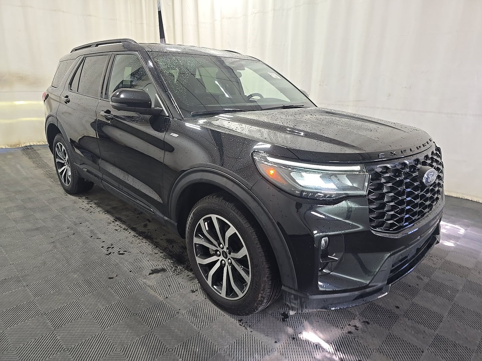 FORD EXPLORER - 4