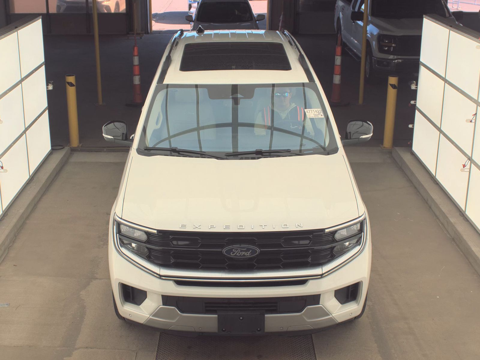 FORD EXPEDITION - 3