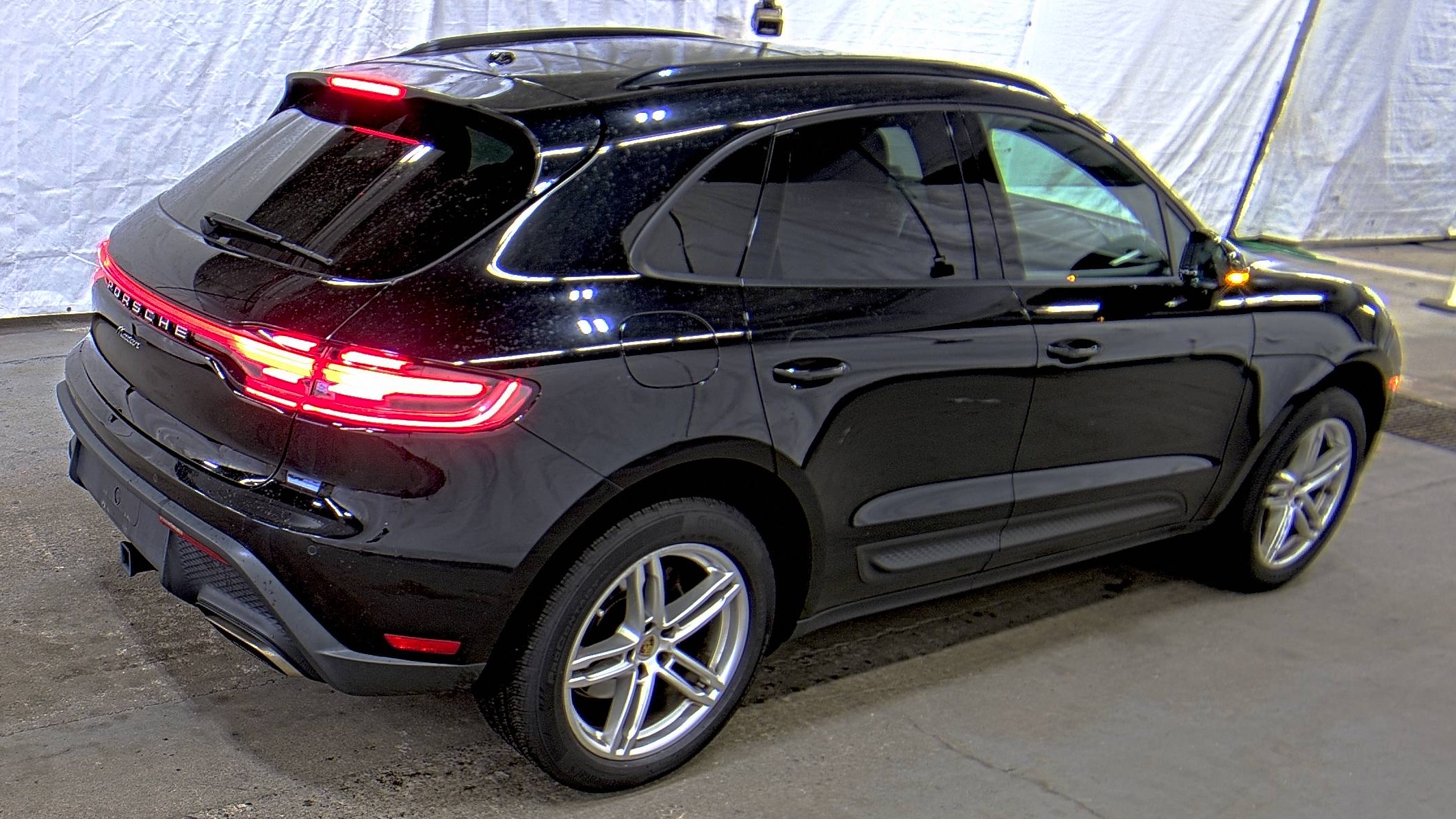 2022 Porsche Macan Base AWD