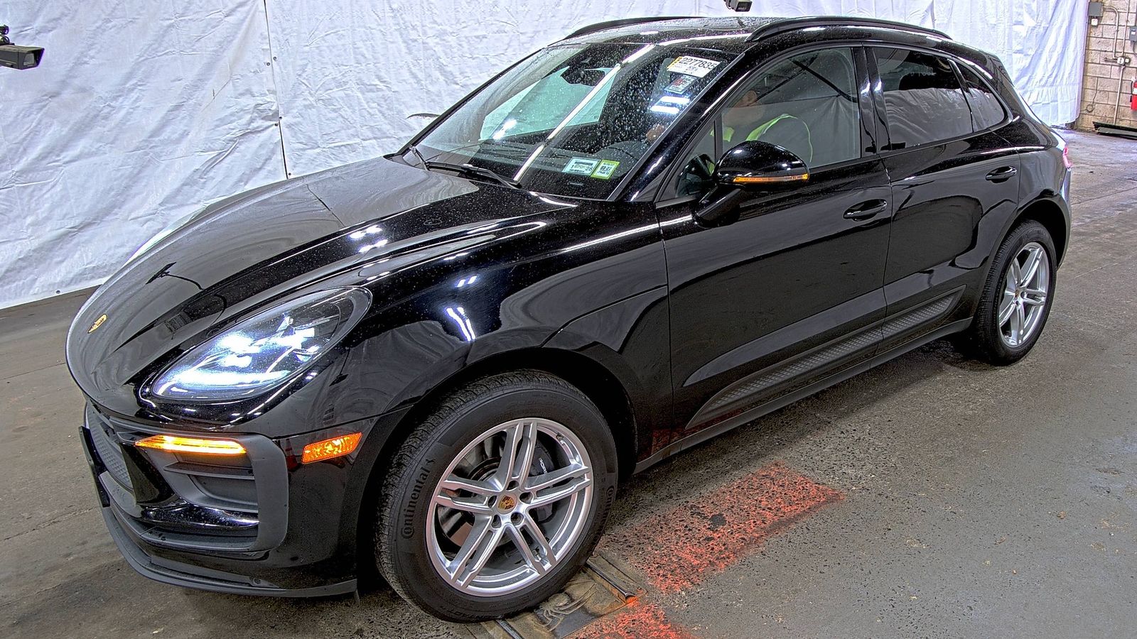 2022 Porsche Macan Base AWD