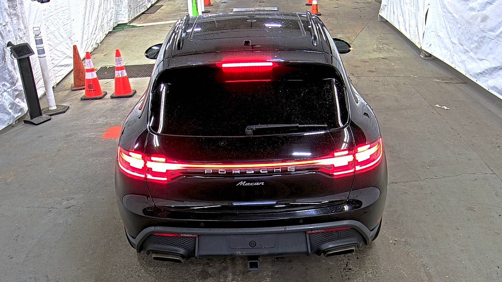 2022 Porsche Macan Base AWD