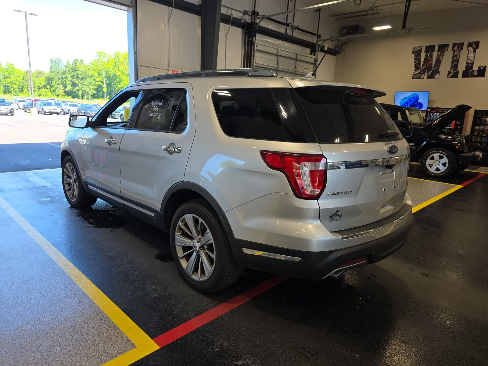 FORD EXPLORER - 7