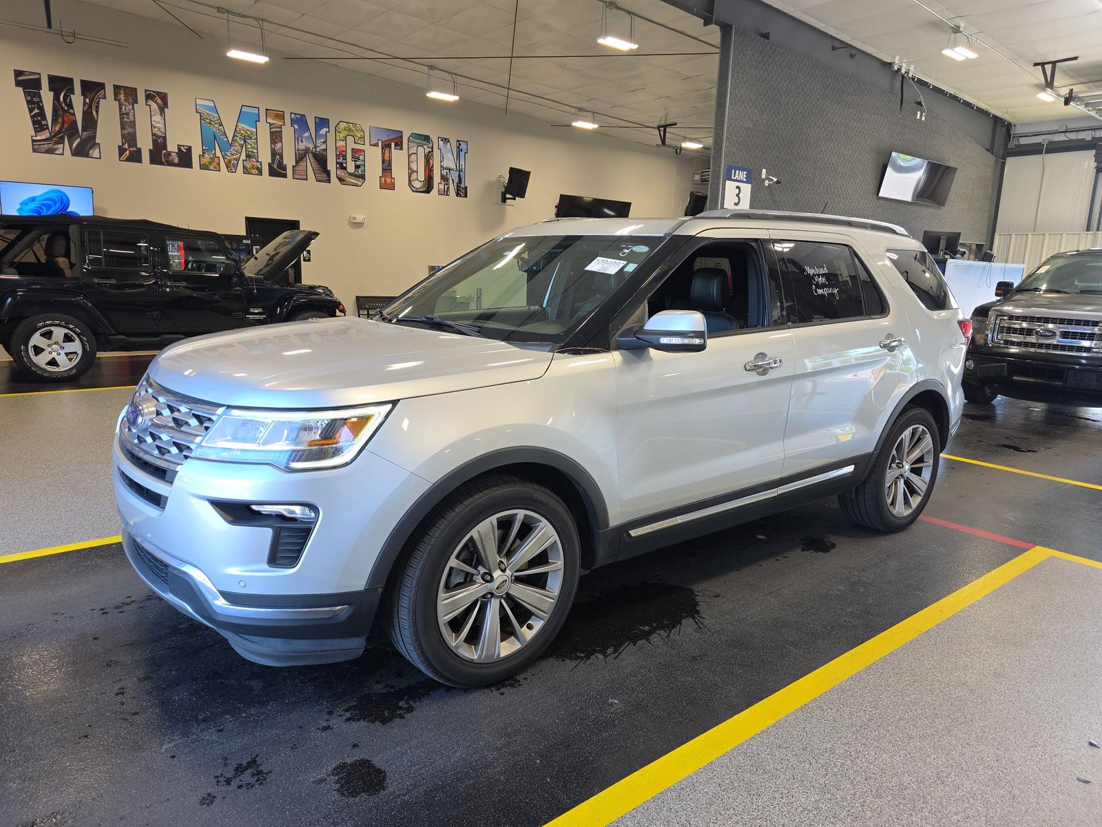 FORD EXPLORER - 1
