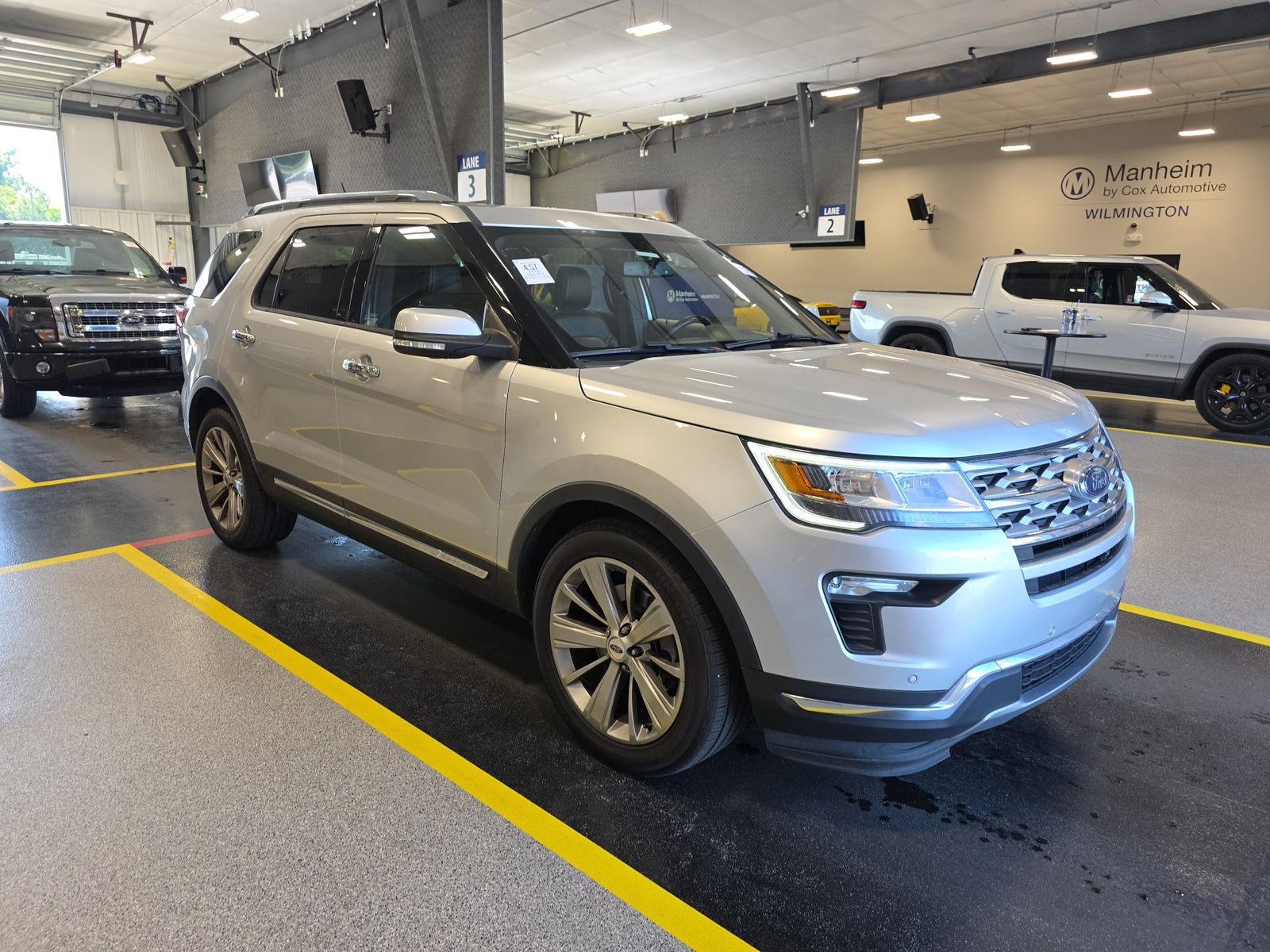 FORD EXPLORER - 4