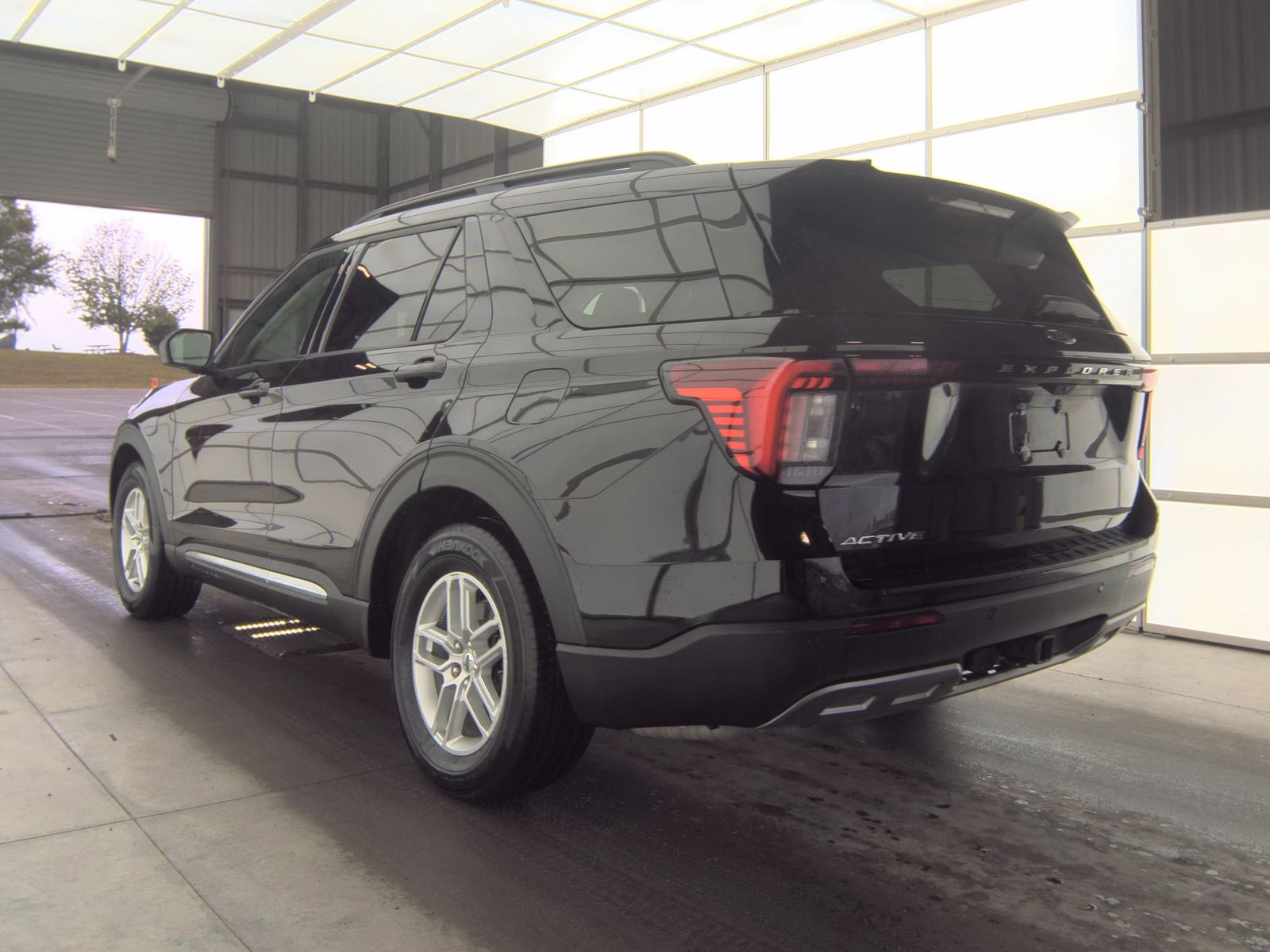 FORD EXPLORER - 9