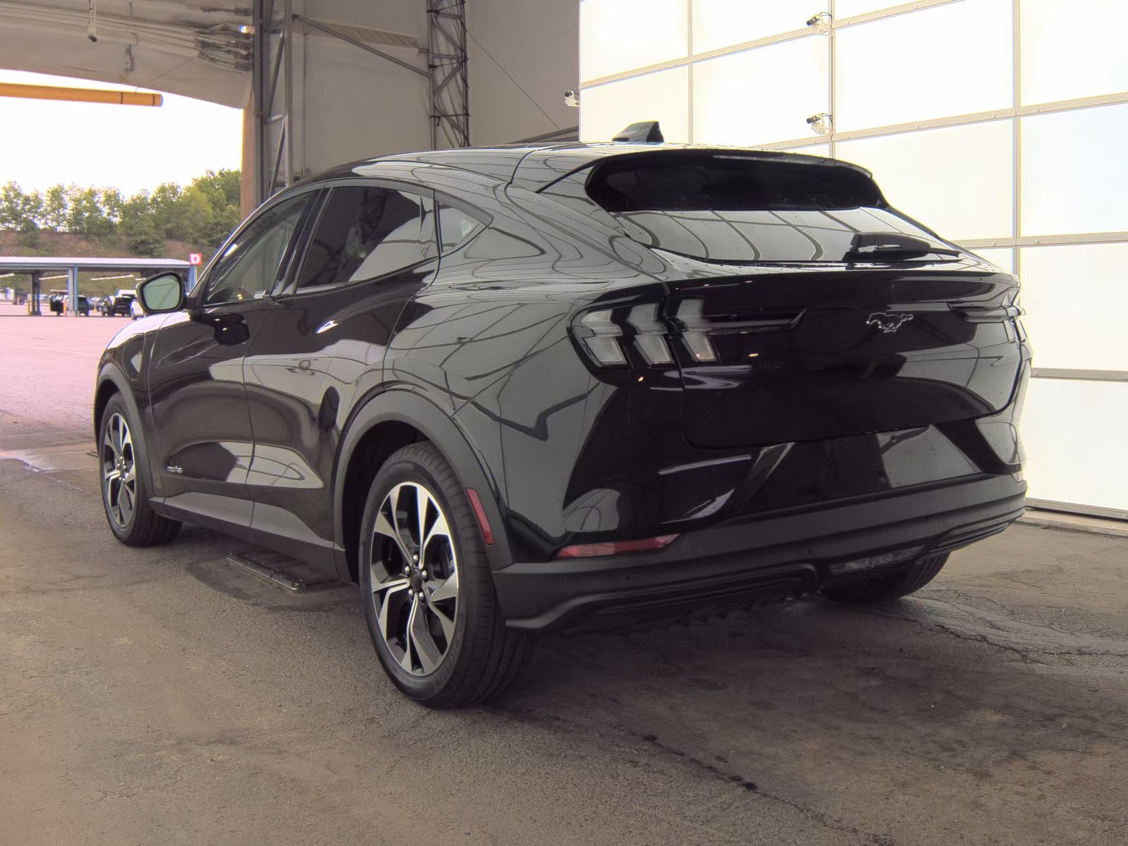 FORD MUSTANG MACH-E - 9