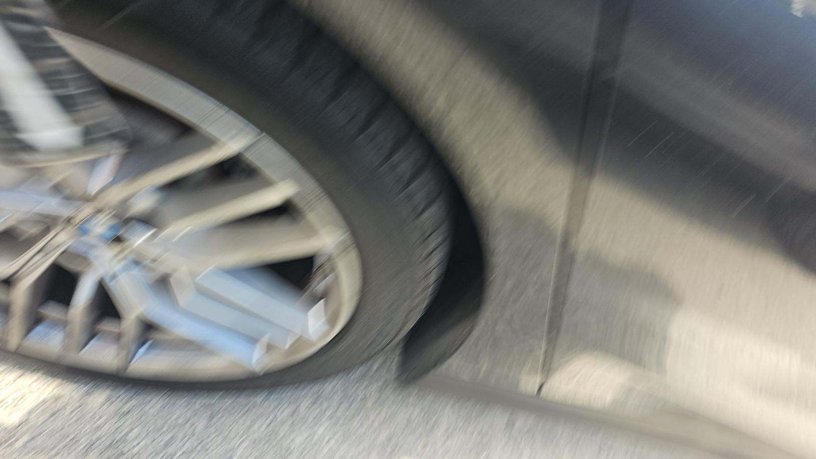 2025 BMW 5 Series 530i RWD