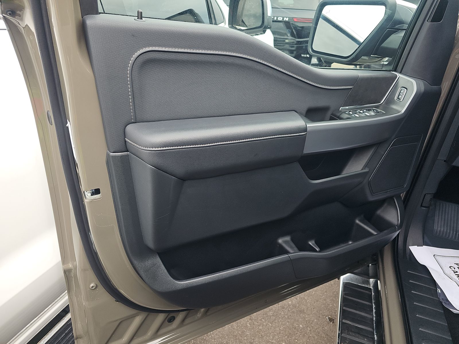 2025 Ford F-150 Hybrid XLT AWD