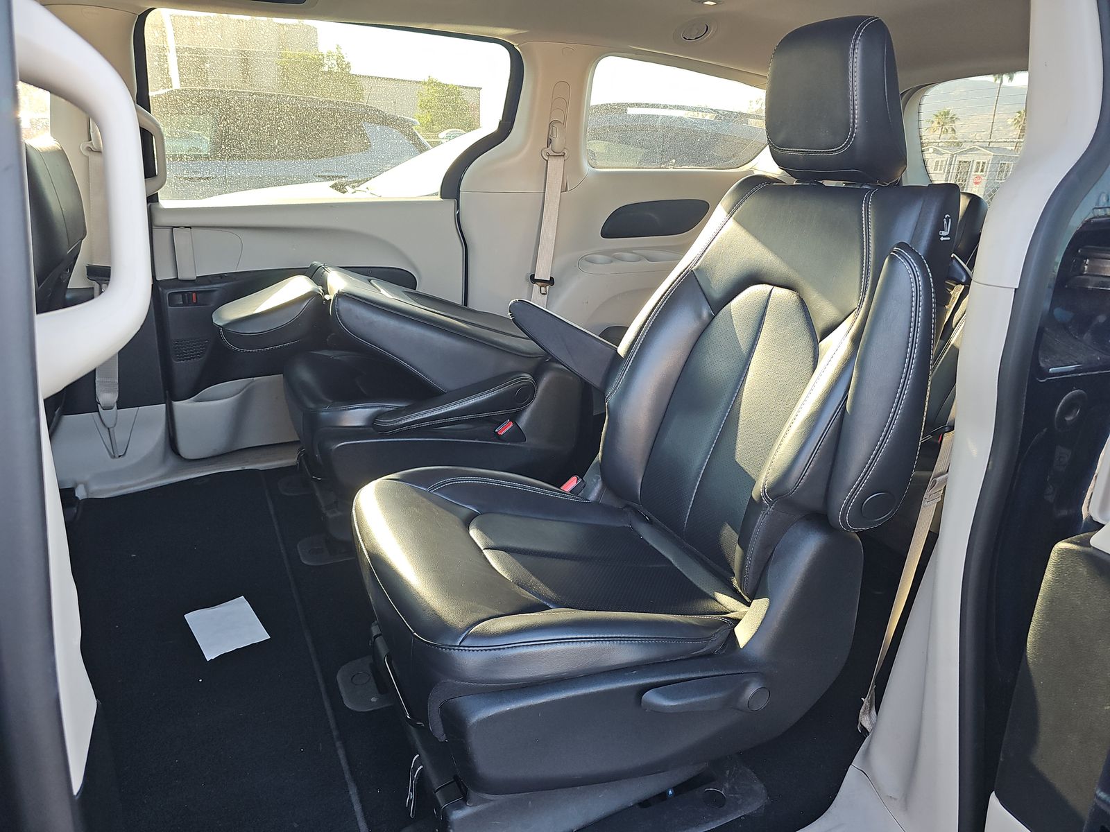 2023 Chrysler Pacifica Hybrid Touring L FWD