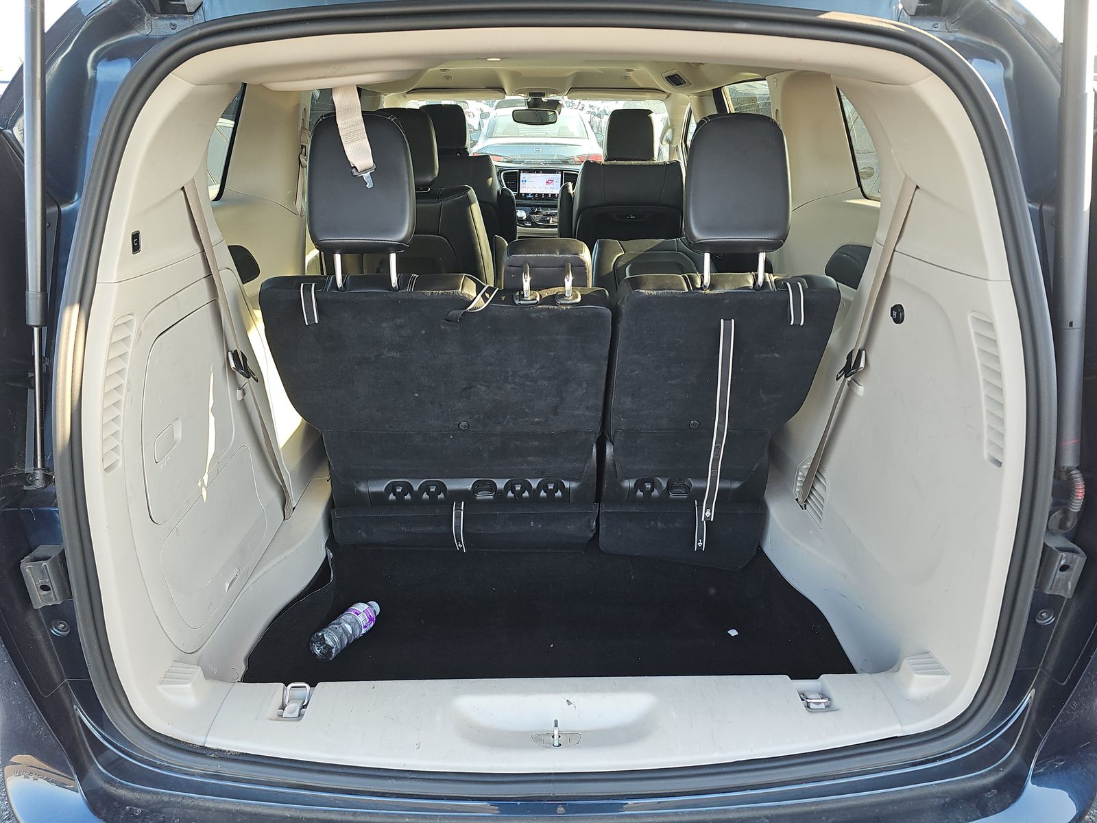2023 Chrysler Pacifica Hybrid Touring L FWD