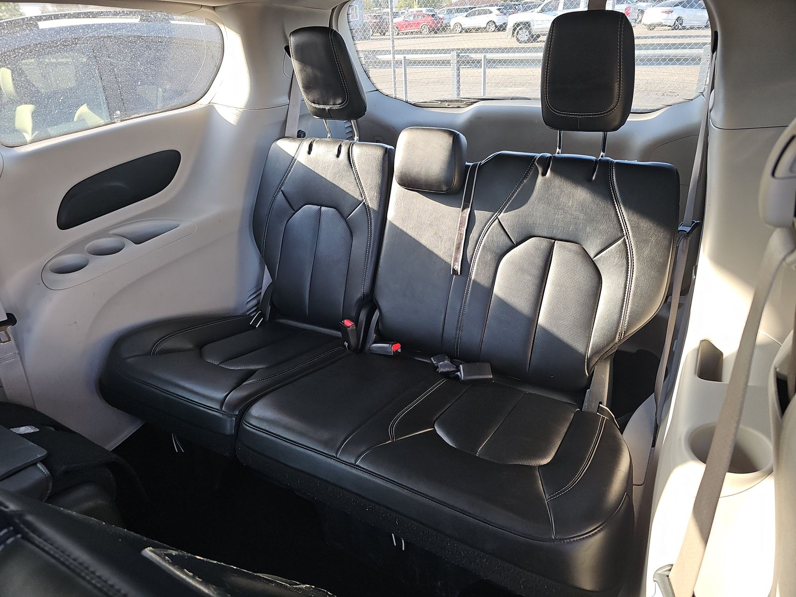 2023 Chrysler Pacifica Hybrid Touring L FWD