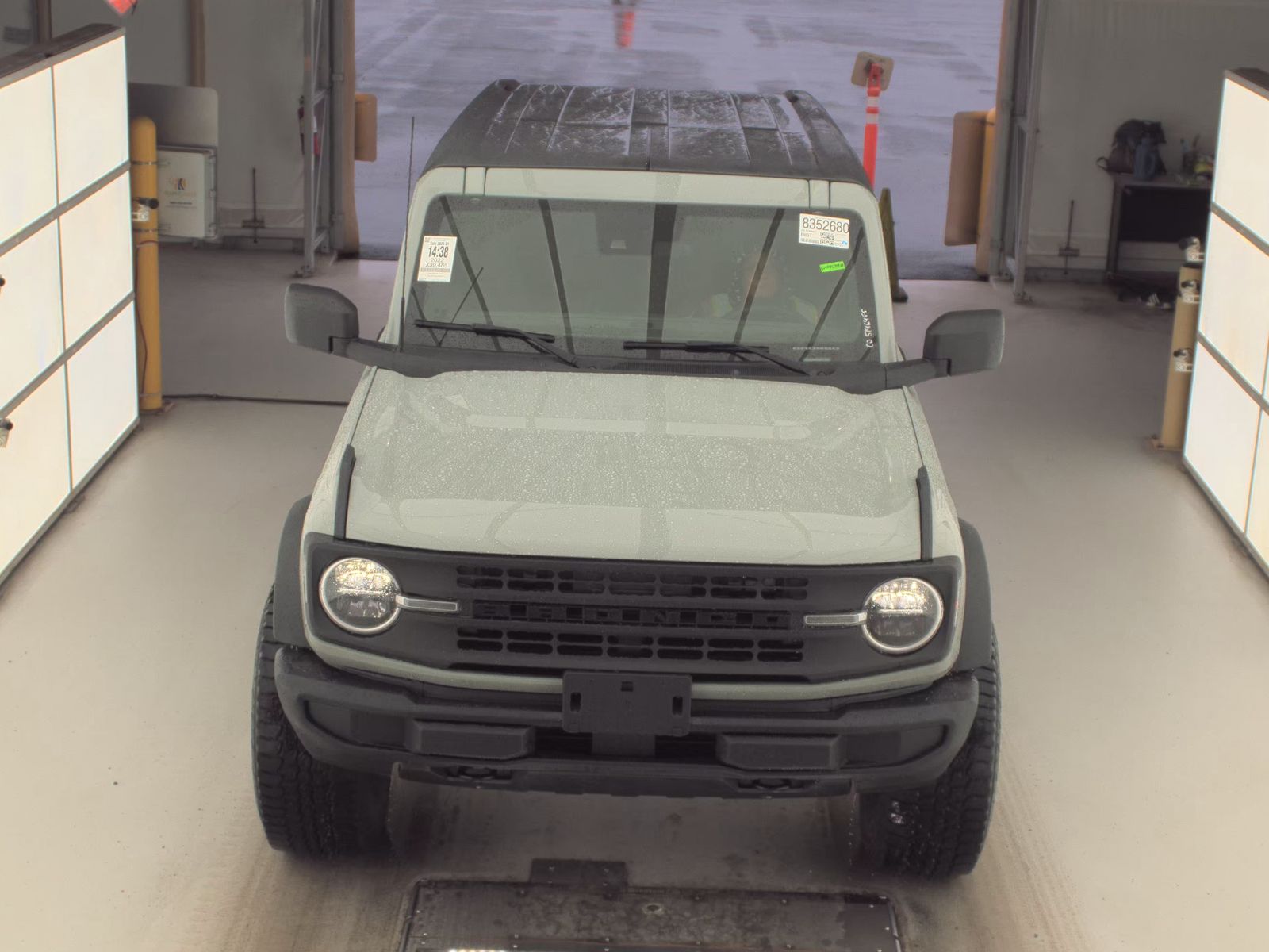 FORD BRONCO - 3