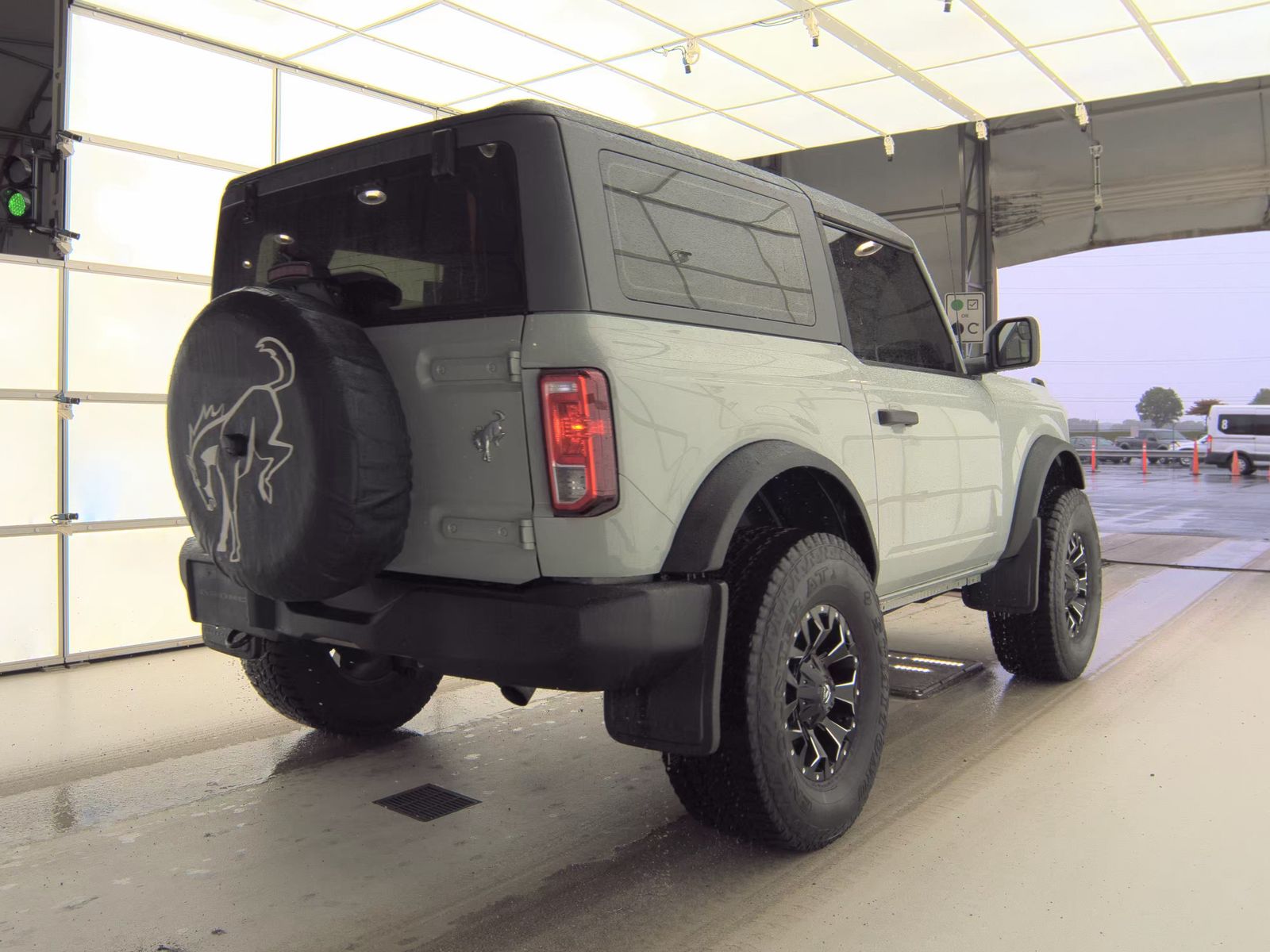 FORD BRONCO - 6