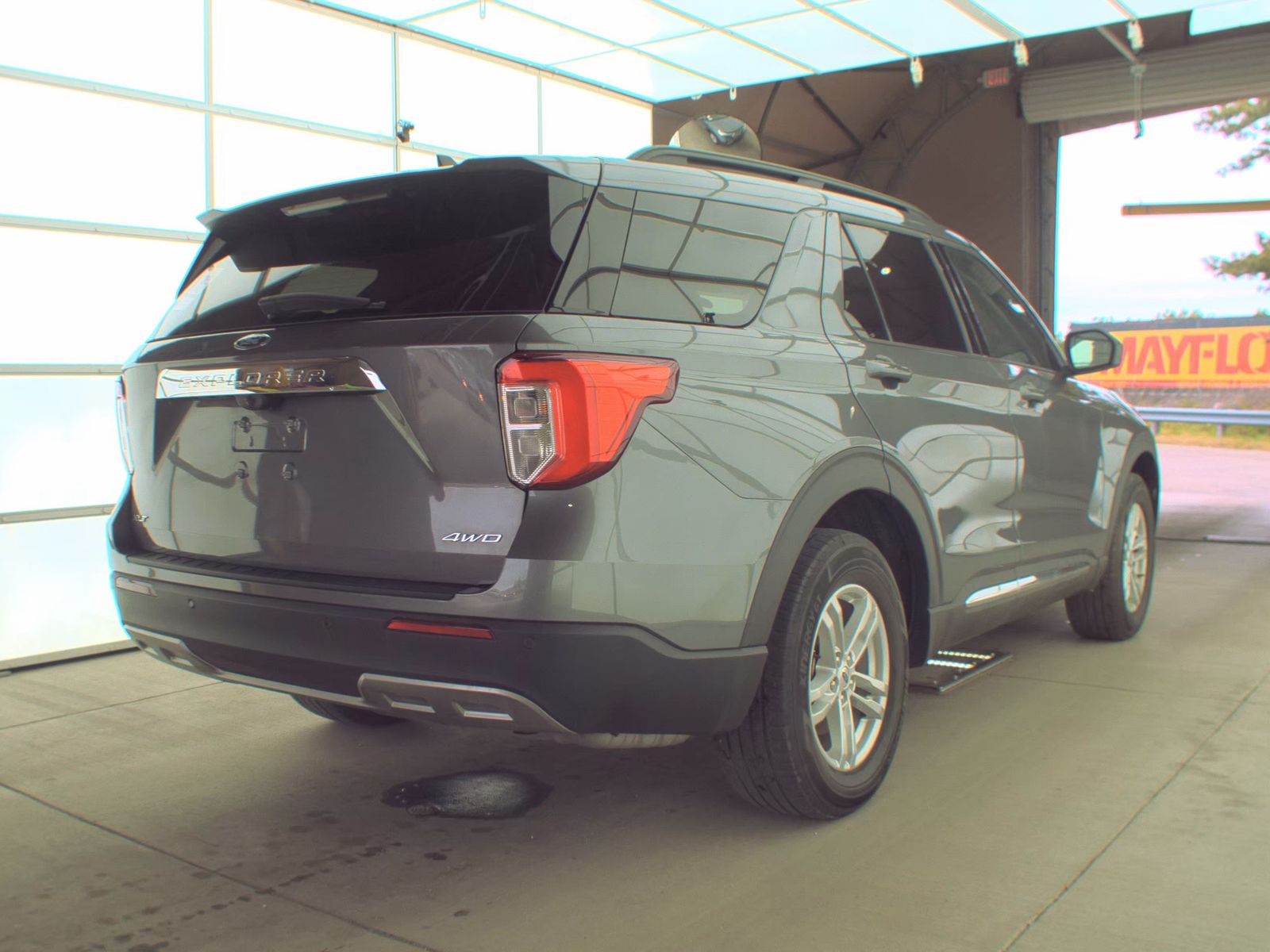 FORD EXPLORER - 6