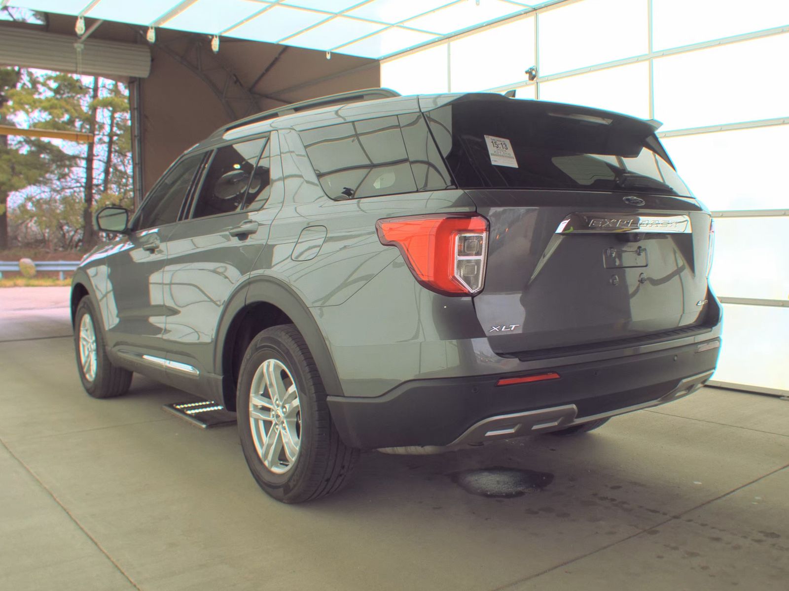 FORD EXPLORER - 9