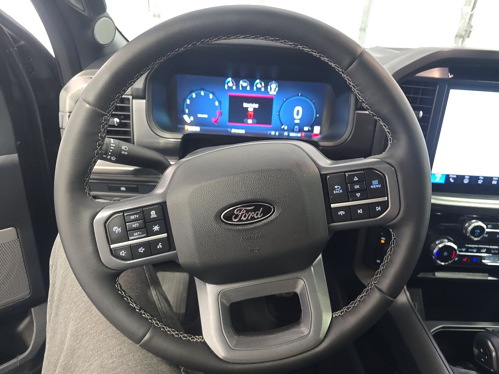 2025 Ford F-150 Lariat AWD