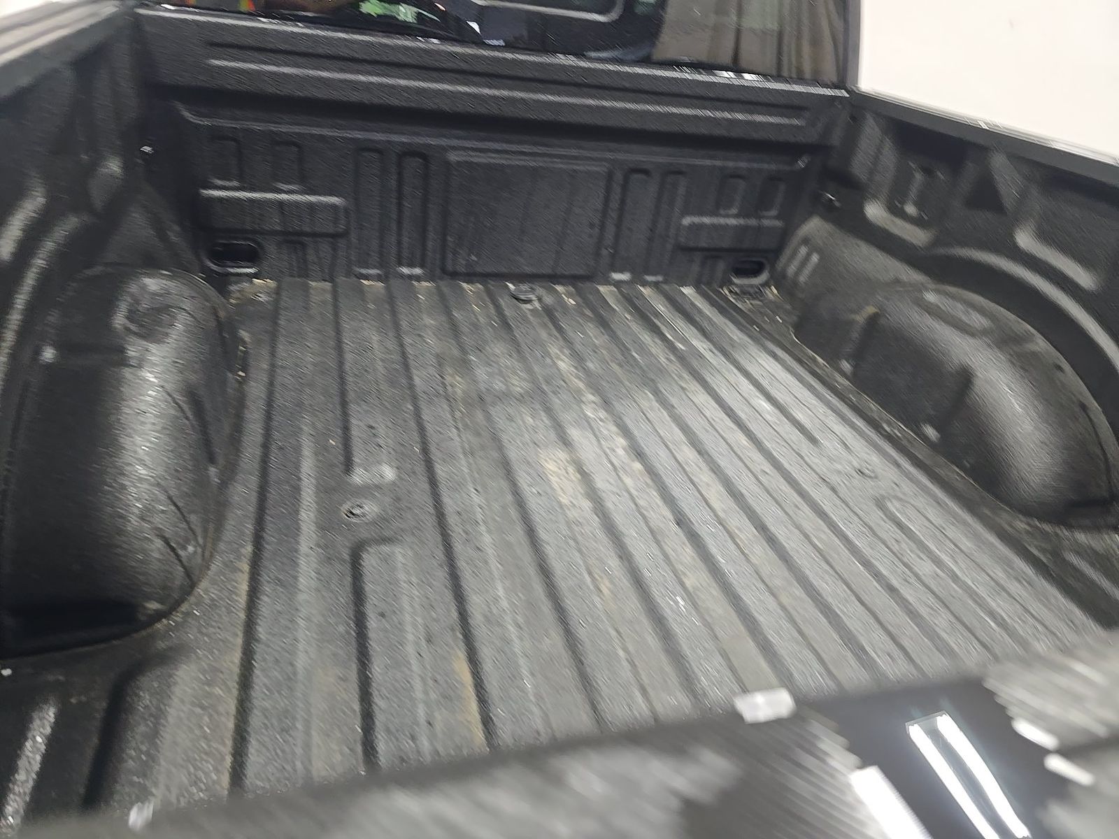 2025 Ford F-150 Lariat AWD