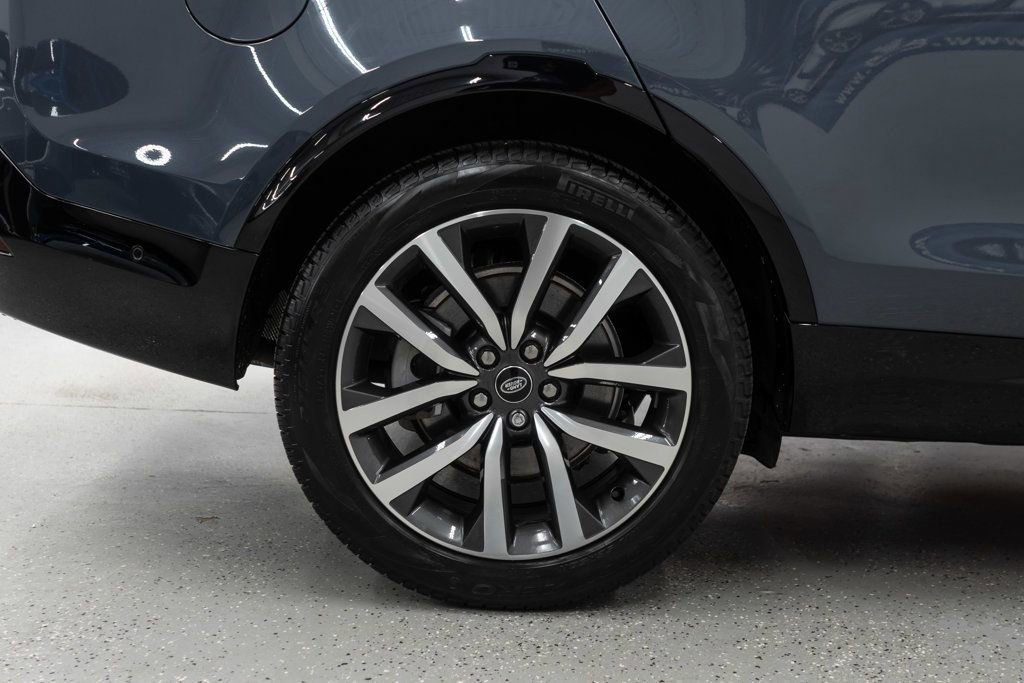 2024 Land Rover Discovery Dynamic SE AWD