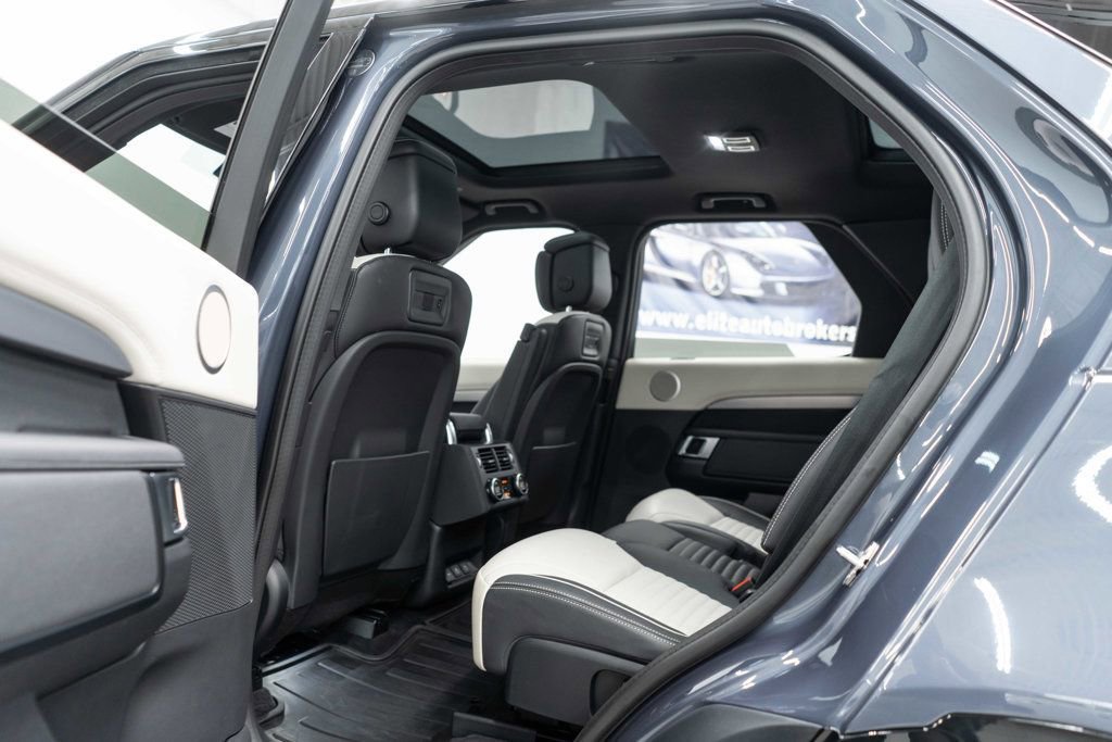 2024 Land Rover Discovery Dynamic SE AWD