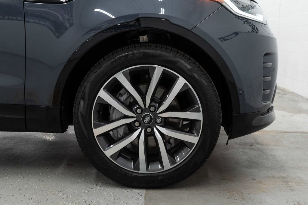 2024 Land Rover Discovery Dynamic SE AWD
