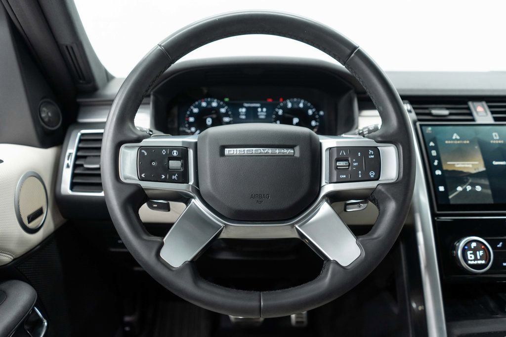 2024 Land Rover Discovery Dynamic SE AWD