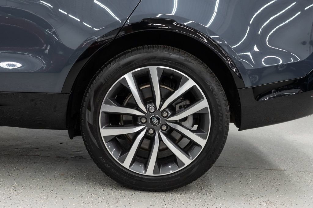 2024 Land Rover Discovery Dynamic SE AWD