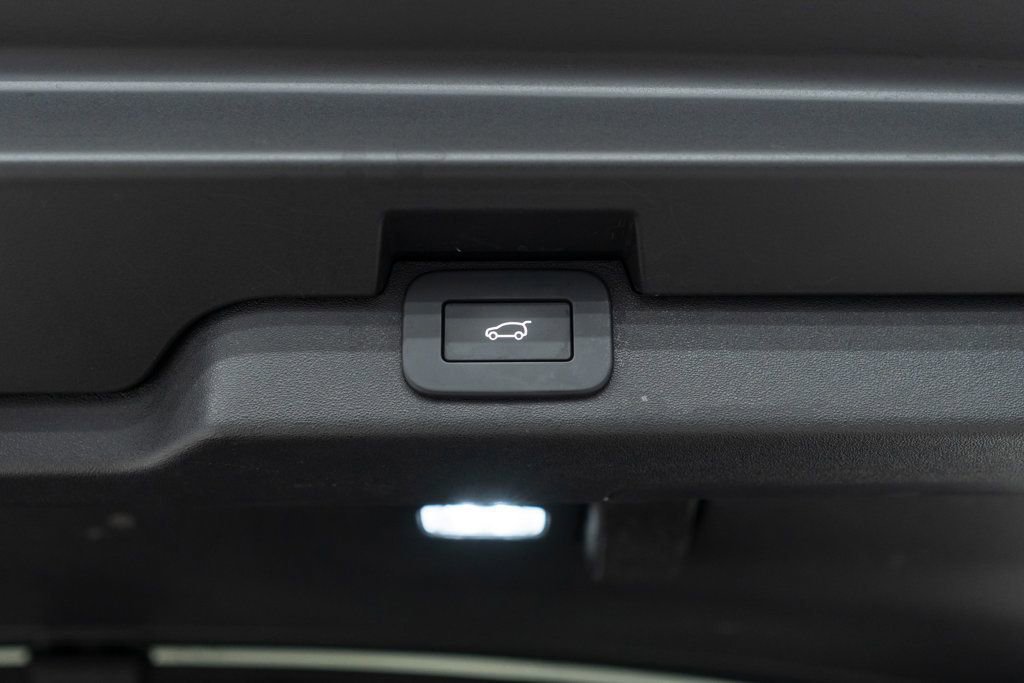 2024 Land Rover Discovery Dynamic SE AWD