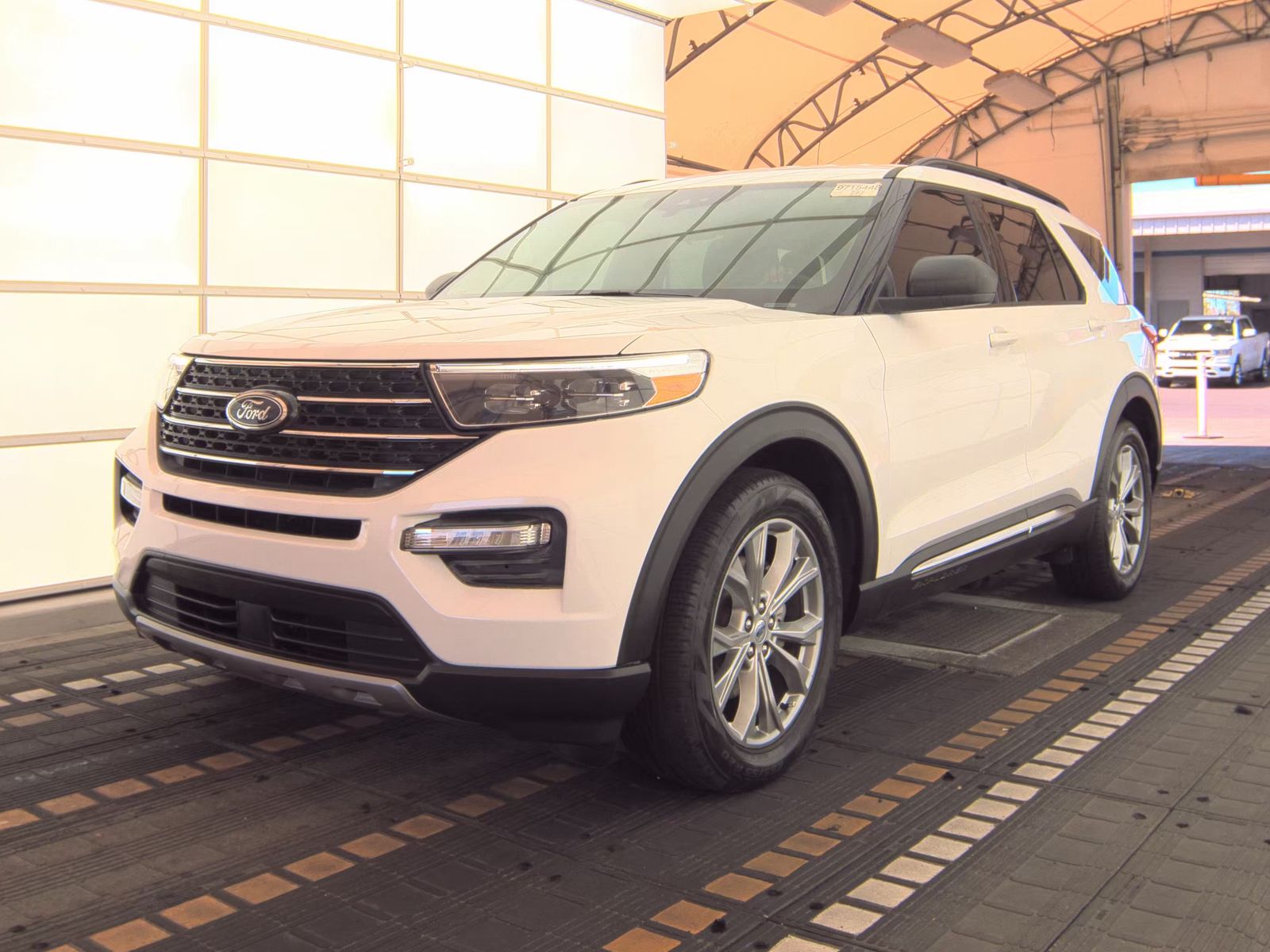 FORD EXPLORER - 1