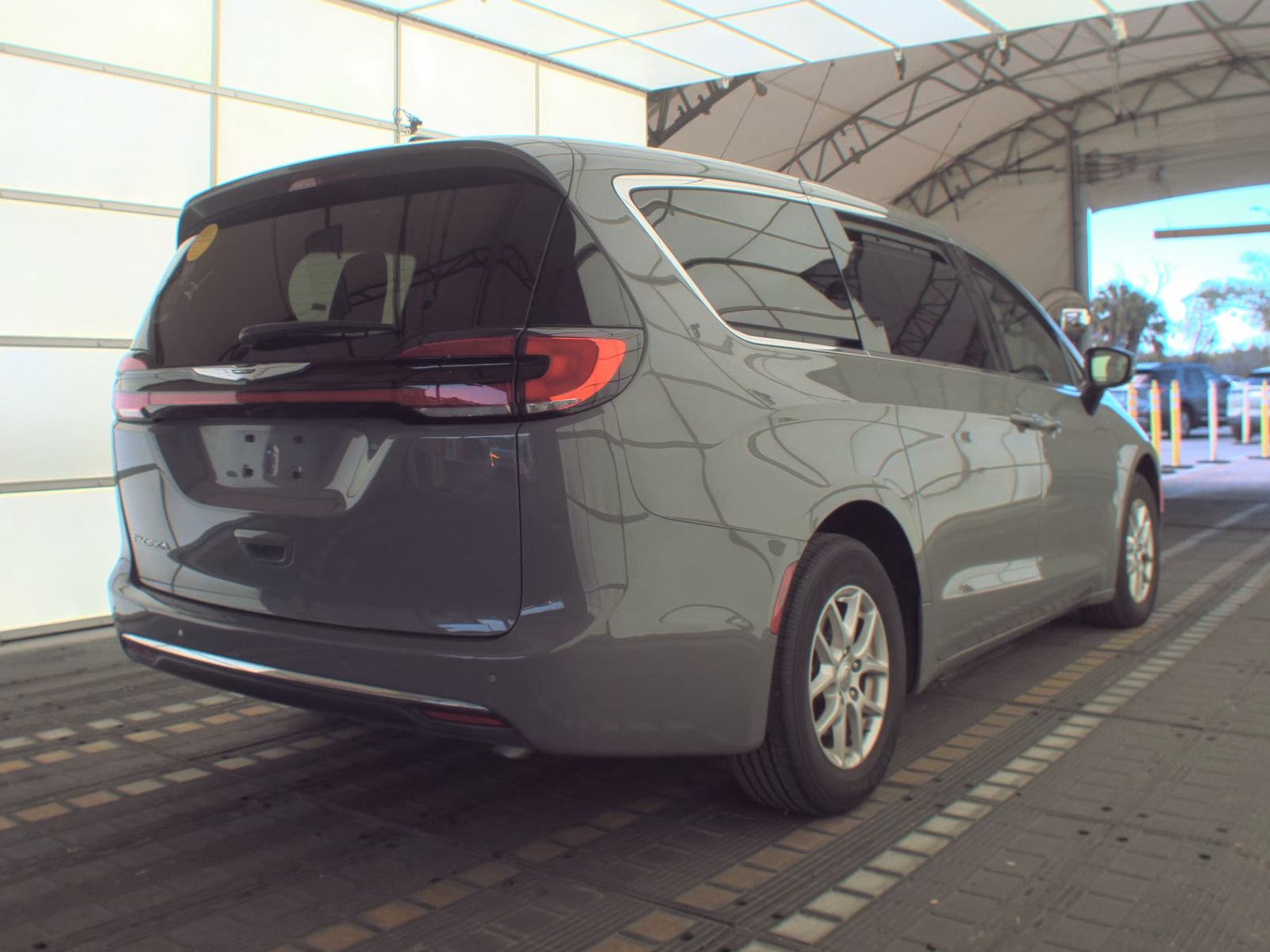 2025 Chrysler Pacifica Select FWD