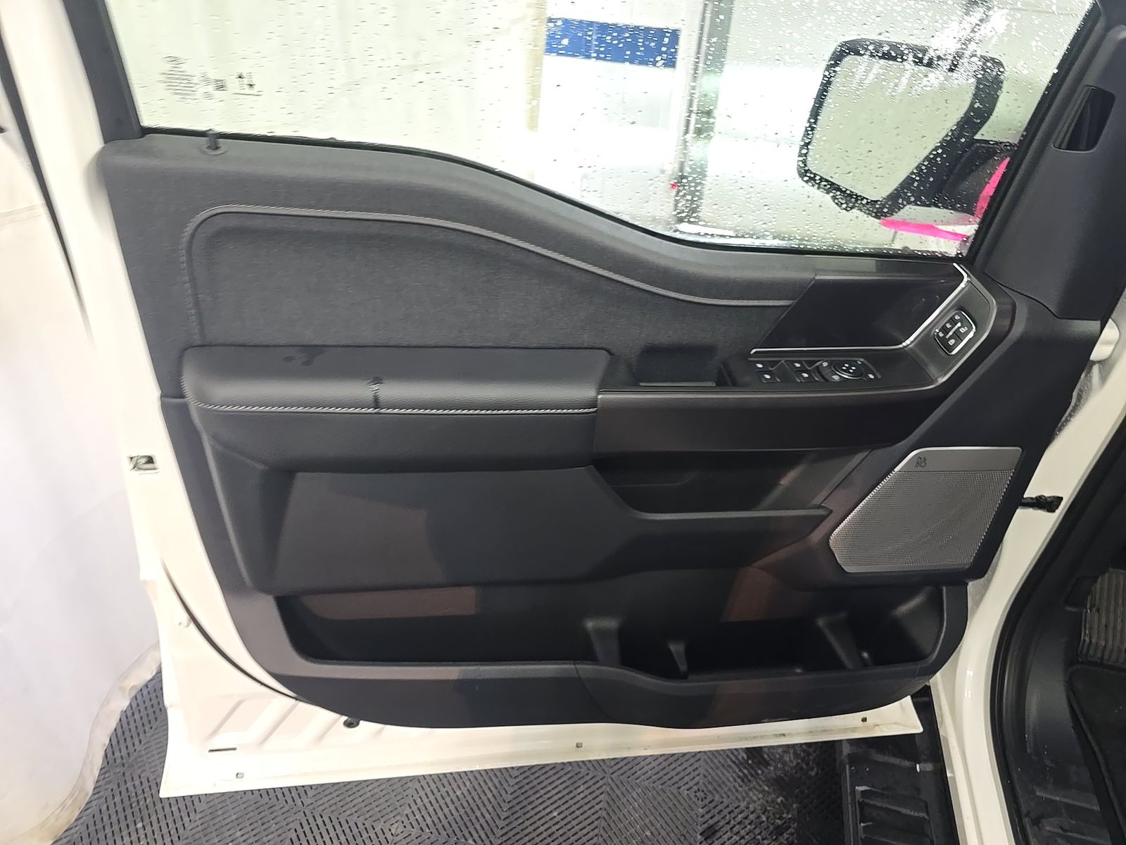 2026 Ford F-150 Hybrid Lariat AWD