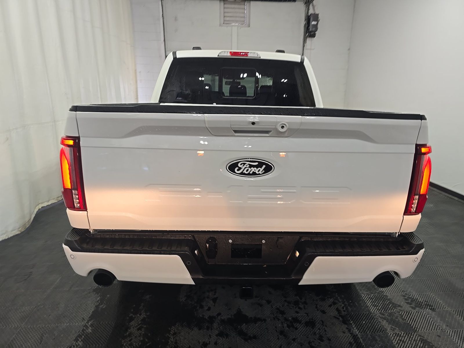 2026 Ford F-150 Hybrid Lariat AWD