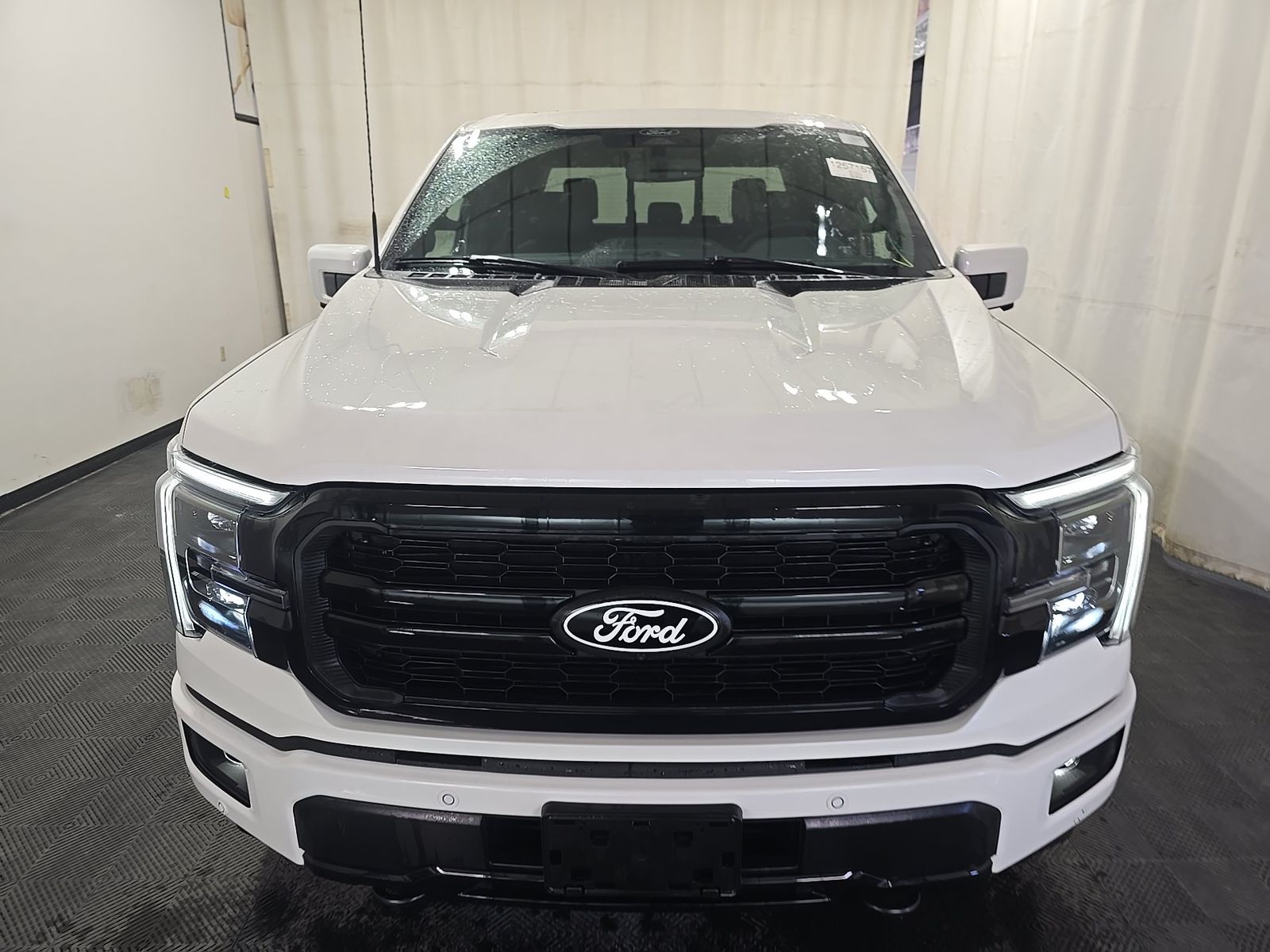 2026 Ford F-150 Hybrid Lariat AWD