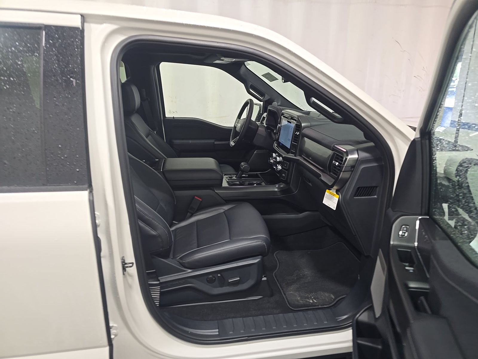 2026 Ford F-150 Hybrid Lariat AWD