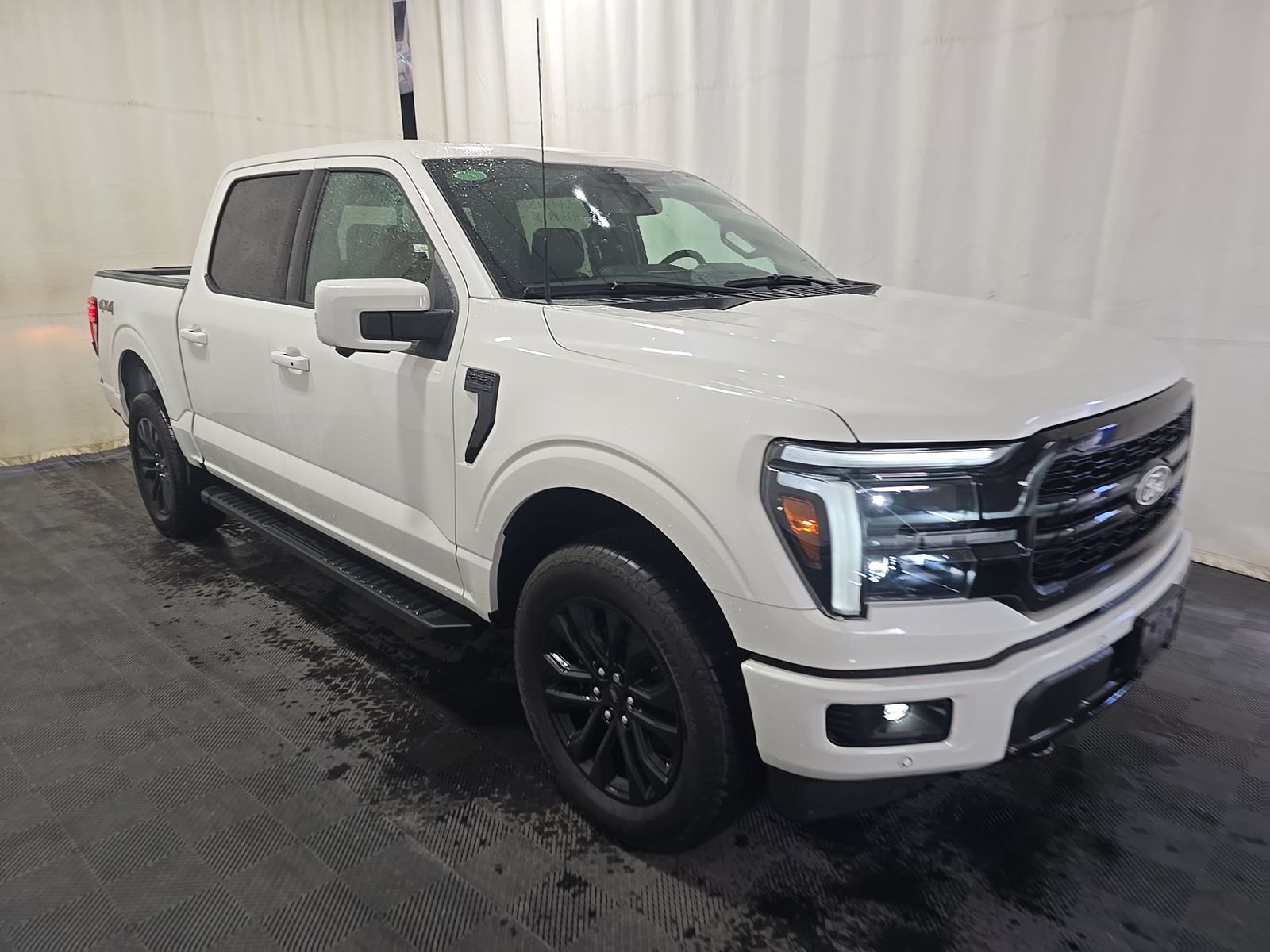 2026 Ford F-150 Hybrid Lariat AWD