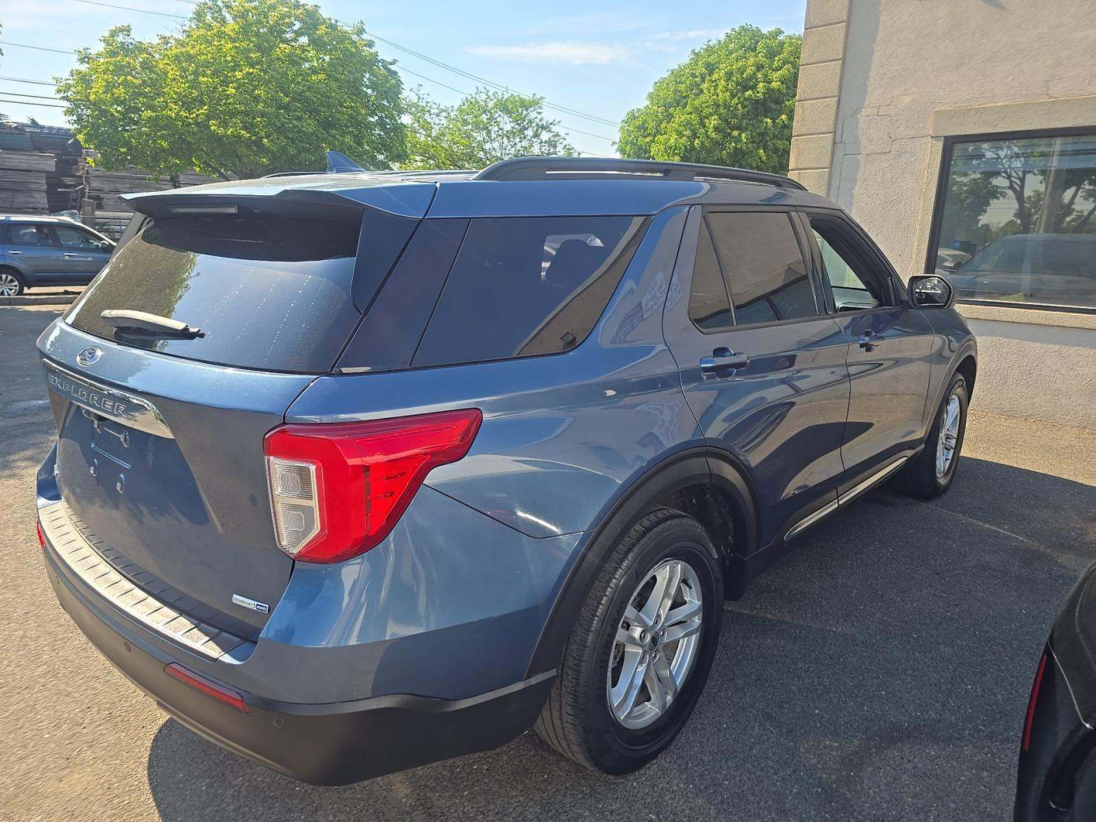 FORD EXPLORER - 3