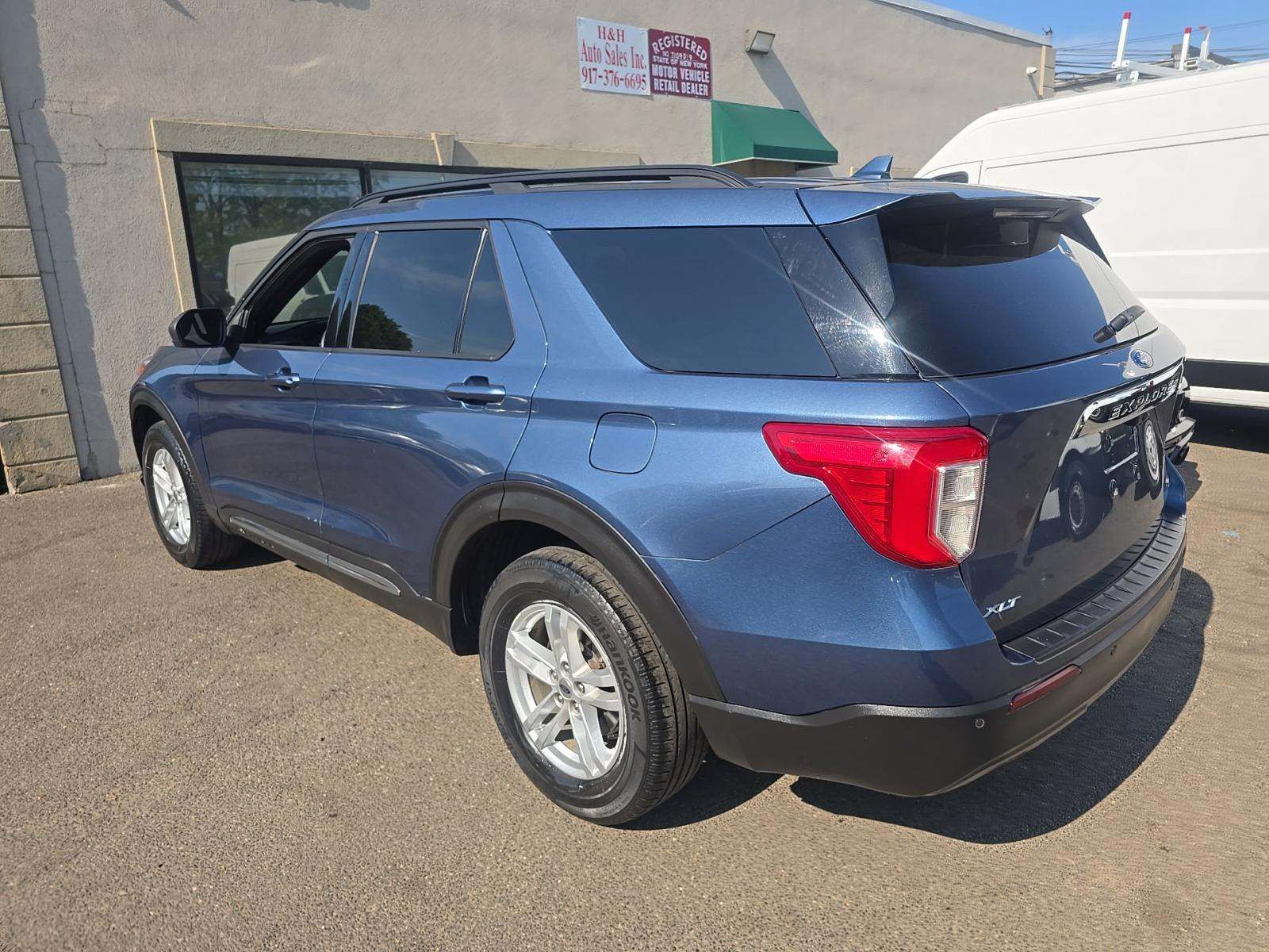 FORD EXPLORER - 4