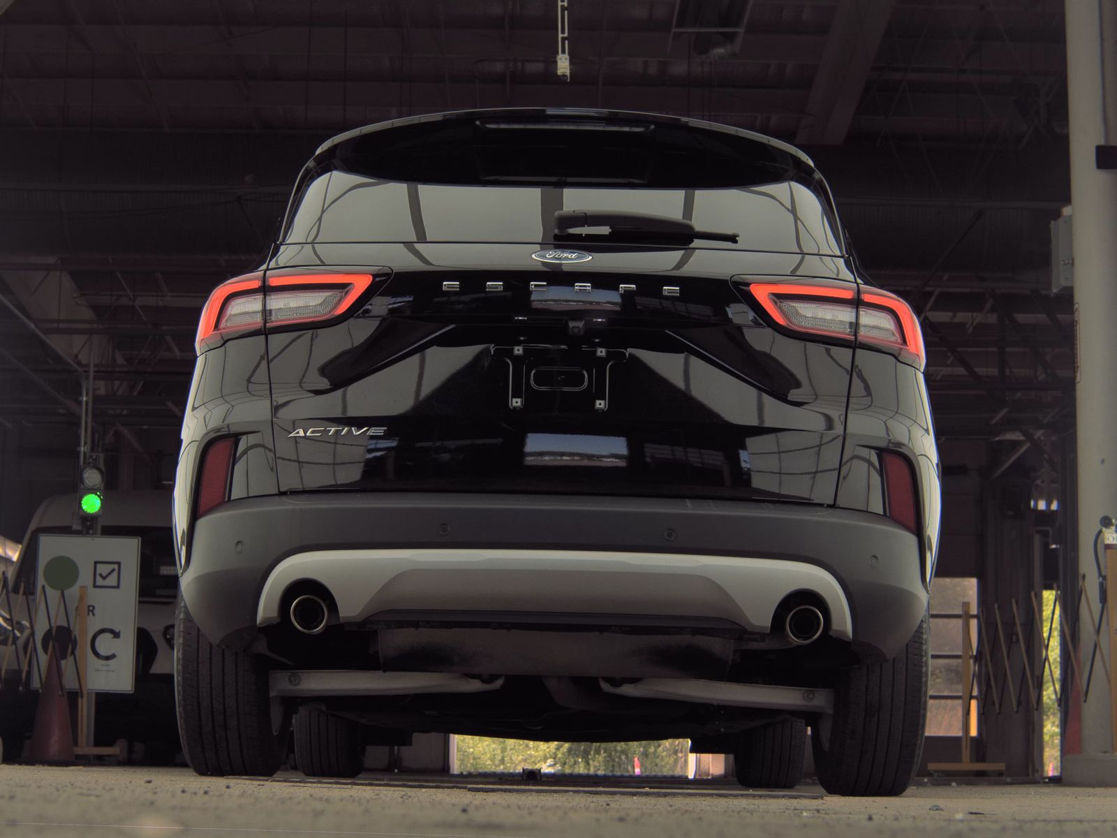 FORD ESCAPE - 8