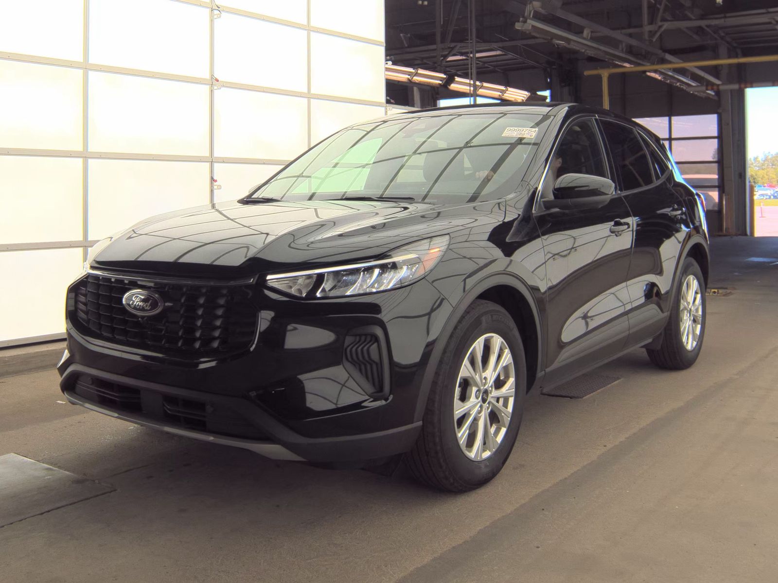 FORD ESCAPE - 1