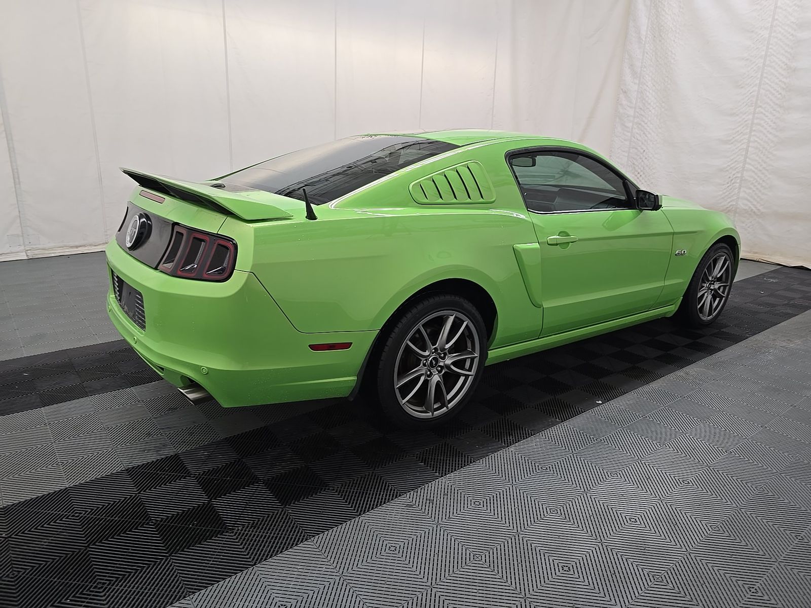 FORD MUSTANG - 5
