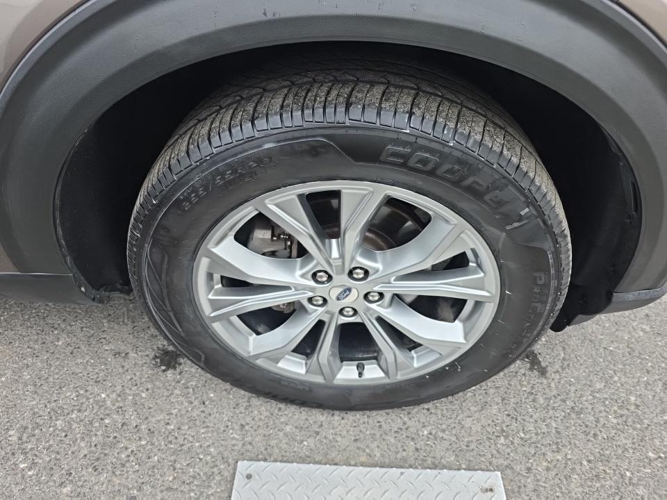 FORD EXPLORER - 10